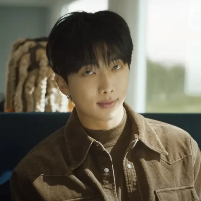 RM de BTS regresa con su segundo álbum en solitario: «Right Place, Wrong Person»